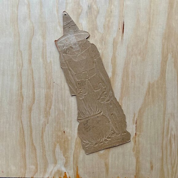 Vintage Halloween Wall Decor Witch w/ Cat & Pot m/ in U.S.A l Beistle Diecut - Picture 2 of 3